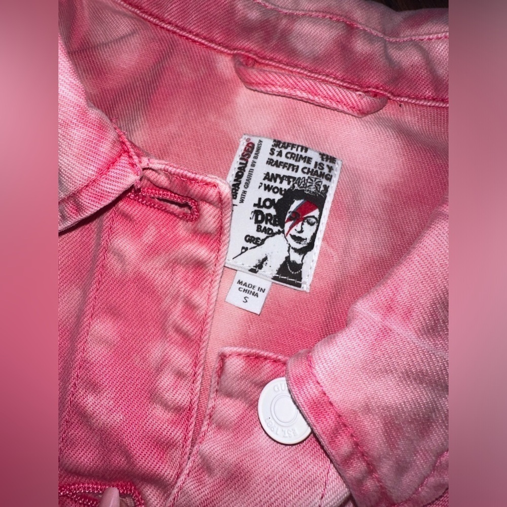 Rare💕Oversized jacket Guess Pink Tie Dye denim jacket y2k bling jacket Banksy - Picture 7 of 17